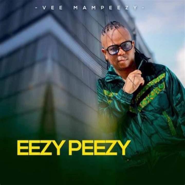 Master KG & Vee Mampeezy Smoke Peace Pipe Amid Makhadzi Love Triangle