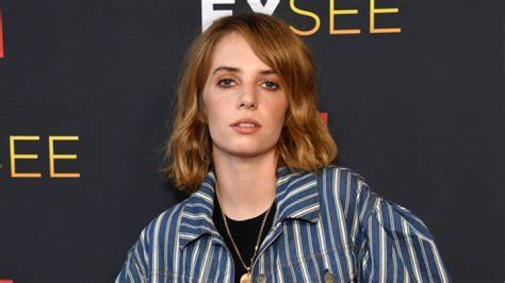Maya Hawke Religion Is She Christian? Ethnicity Parents