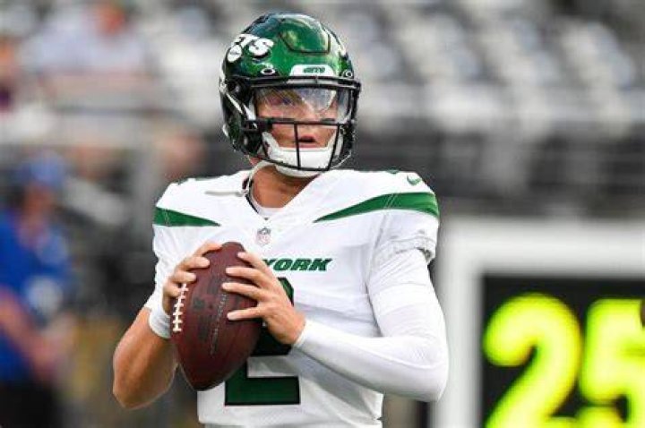 Mormon Jets QB Zach Wilson, 22, took two COUGARS cheerleaders to his