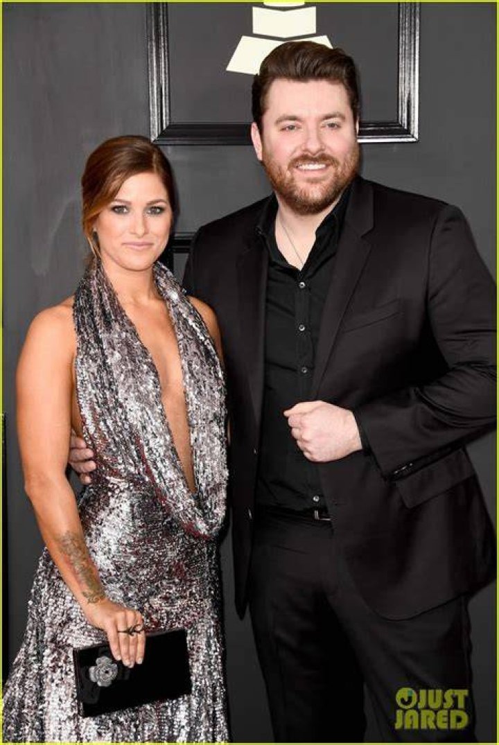 Newly Engaged Cassadee Pope Steps Out With Chris Young at Grammys 2017 Photo 3858094 Grammys