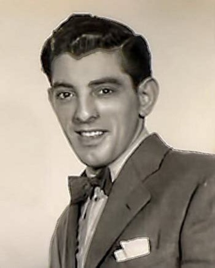 Nick Cravat ''The Flame and the Arrow'' 1950. Nick was aa acrobat