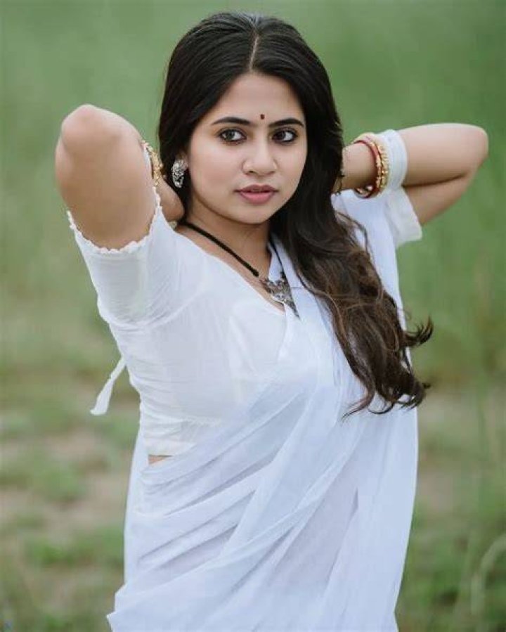 Nila nambiar r/Malluchicks
