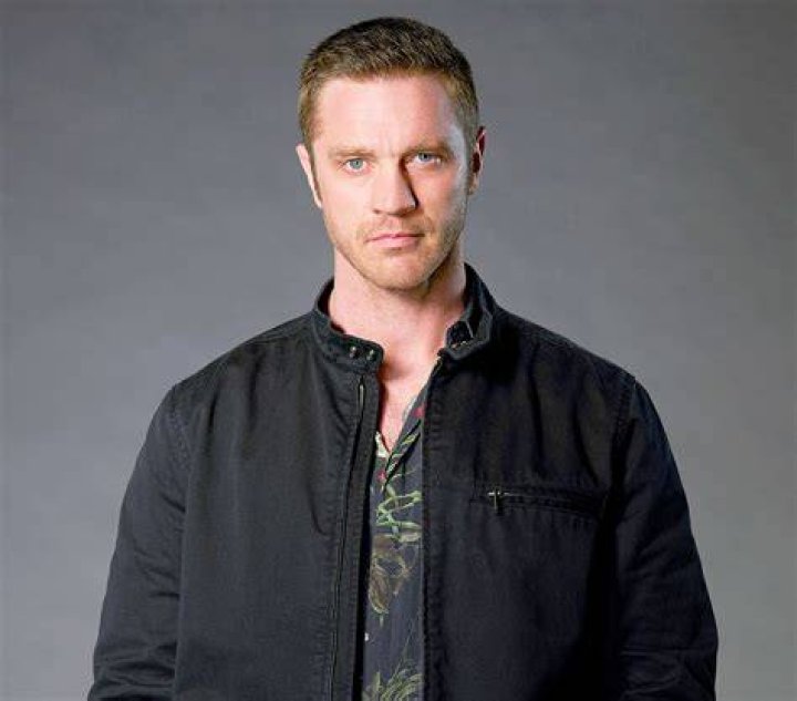 OMG, Devon Sawa's new neighbours want him to tone down his 'Godless