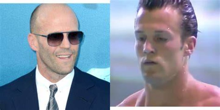 PEINLICH Junger Jason Statham verkackt im knappen Badeh&ouml;schen Jason