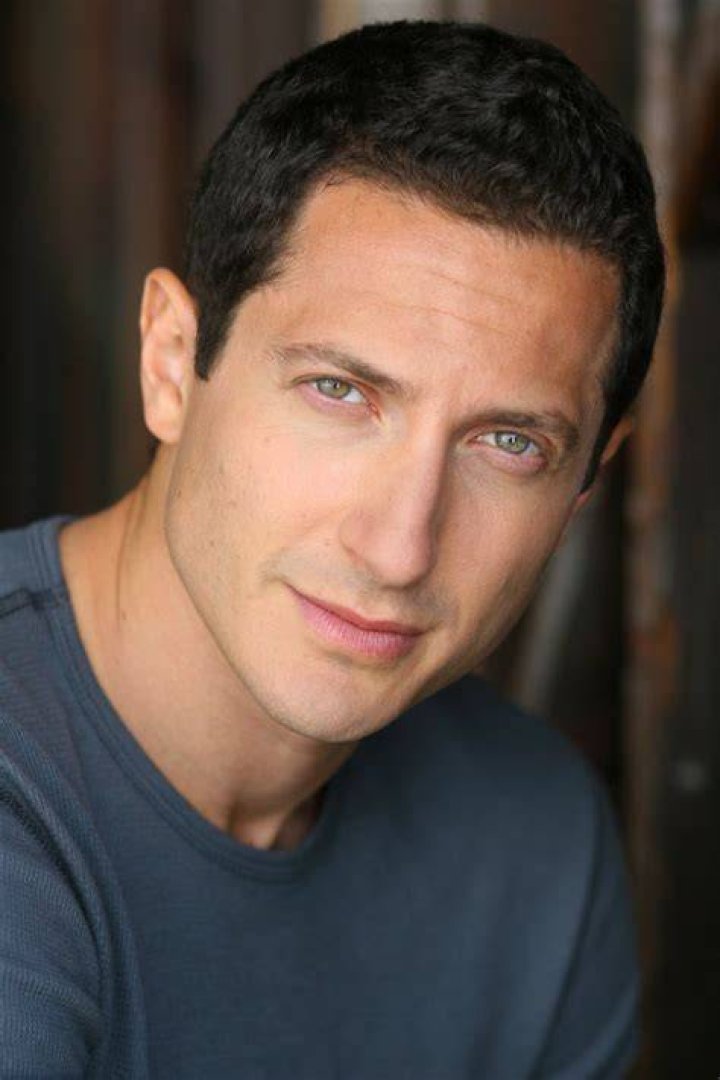 Pin on SASHA ROIZ ♎