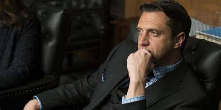 Raúl Esparza Famous Bi People