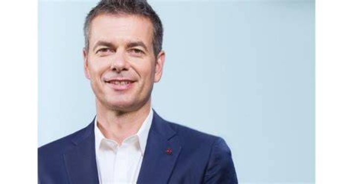 Robert Kyncl Named CEO of Warner Music Group Starting January 1, 2023