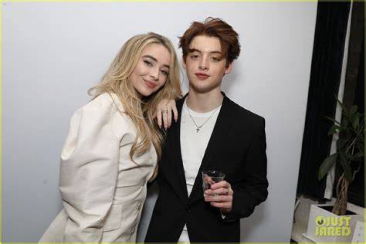 sabrina carpenter and griffin gluck Sabrina carpenter style, Sabrina