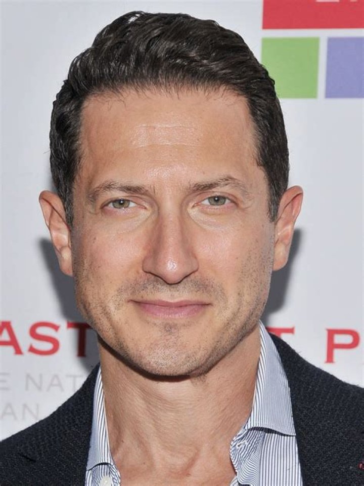 Sasha Roiz Sasha roiz, Good looking men, Handsome men