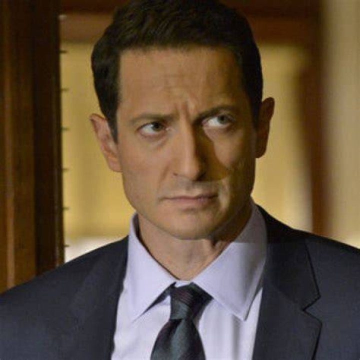 Sasha Roiz Sasha roiz, Grimm cast, Hey handsome