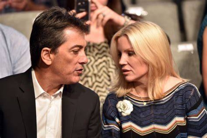 Scott Baio 2024 Wife, net worth, tattoos, smoking & body facts Taddlr