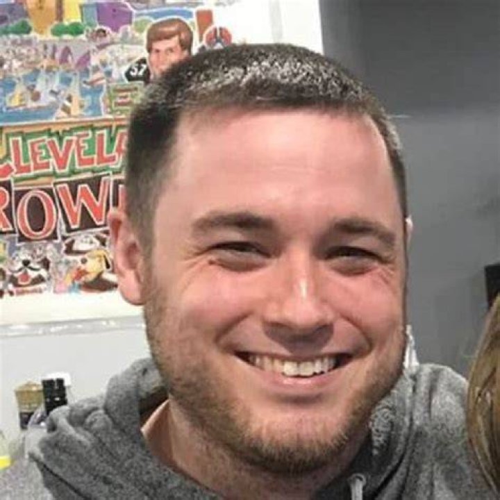 Sean Edward Hartman All You Need To Know About Son Of The Late Phil