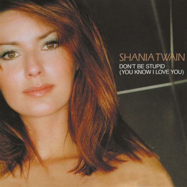 Shania Twain doesn&rsquo;t know how long her voice will last following