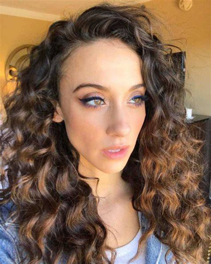 Stella Maeve bio age, height, boyfriend, ethnicity Legit.ng