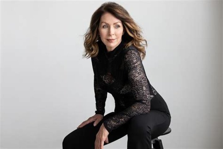 Suzanne Cyr IMDb