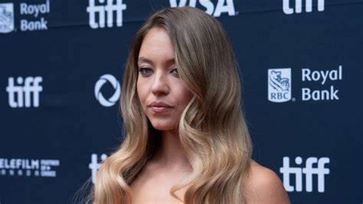 Sydney Sweeney's Measurements Height, Weight, Bio, & More