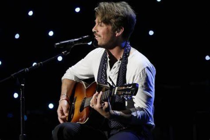 Taylor Hanson's Wife Natalie Gives Birth to Baby No. 6 E! Online UK