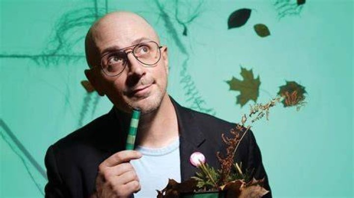 Uncover The Mystery: Steve Burns' Private Love Life Revealed