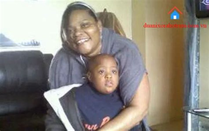 {UNCUT} Son Holding His Mom Head No Blur Twitter Insights into Bahsid