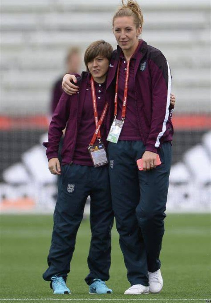 Unveiling Fran Kirby's Relationship Status: Beyond The Headlines