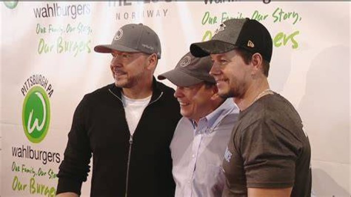 Wahlberg brothers capture Pittsburgh visit for reality TV show