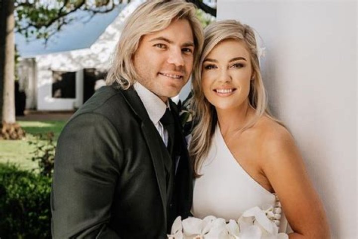 WATCH Faf de Klerk shares intimate moments of his wedding day The