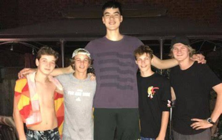 What Is Doug Edey Height And Weight, Parents, Brother, Ethnicity