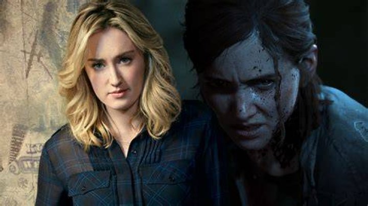 When did Ashley Johnson get married? Is Ashley Johnson still engaged to