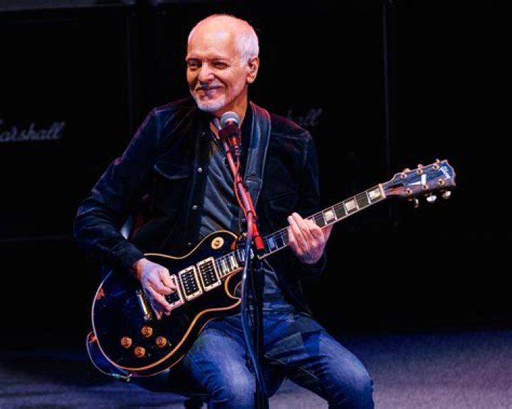 whitesugar90 “ Peter Frampton and his girlfriend (later his wife) Mary Lovett, UK, 29th