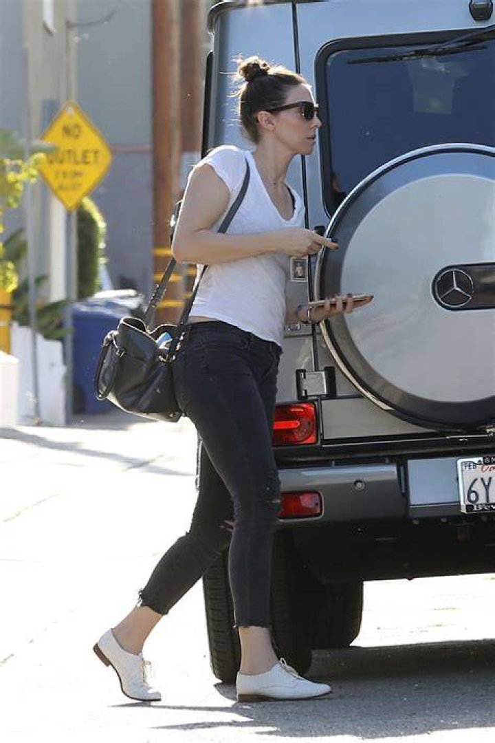 WHITNEY CUMMING Arrives at a Gym in Hollywood HawtCelebs