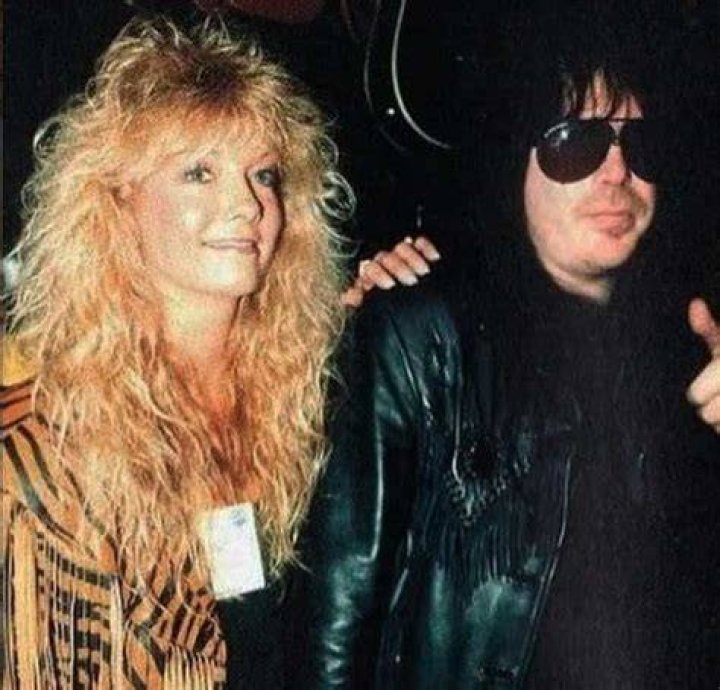 Who Has Mick Mars Dated? His Dating History with Photos