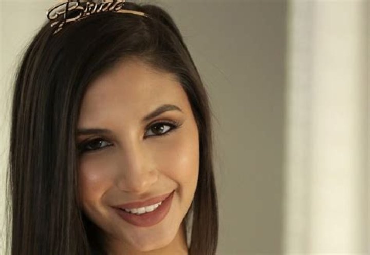 Who Is Gianna Dior? Age, Height, Weight, Boyfriend, Net Worth