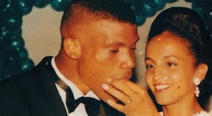 Who Is Hafida Oliseh? Sunday Oliseh Wife Wikipedia And Age